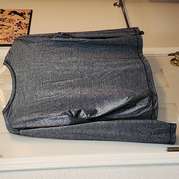 Chicos-Women's Metallic Silver Long Sleeve Shirt Size 2 - Picture 5 of 7